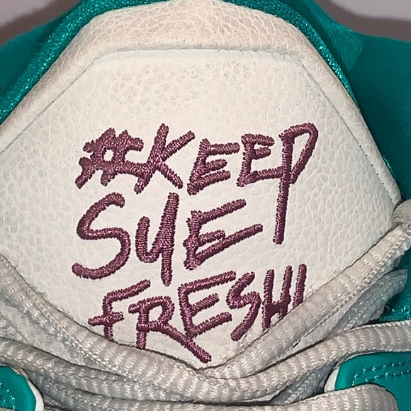 Nike Kyrie Infinity Shoes Sea Glass/Dynamic Turquoise:Size 8.5 V. Good Condition - Picture 6 of 11